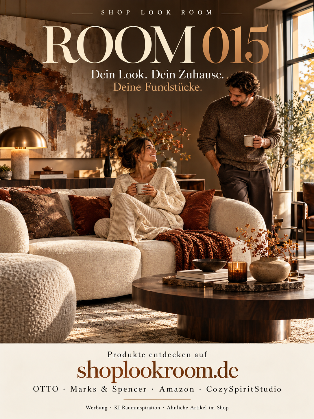 ROOM 015: eigenständige KI-Rauminspiration mit einem Paar, cremefarbenem Sofa, warmem Strick und herbstlicher Dekoration